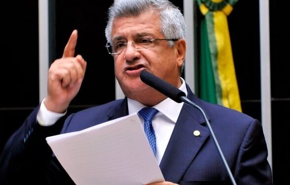 Bacelar oficializa saída do Podemos e filiação ao PV