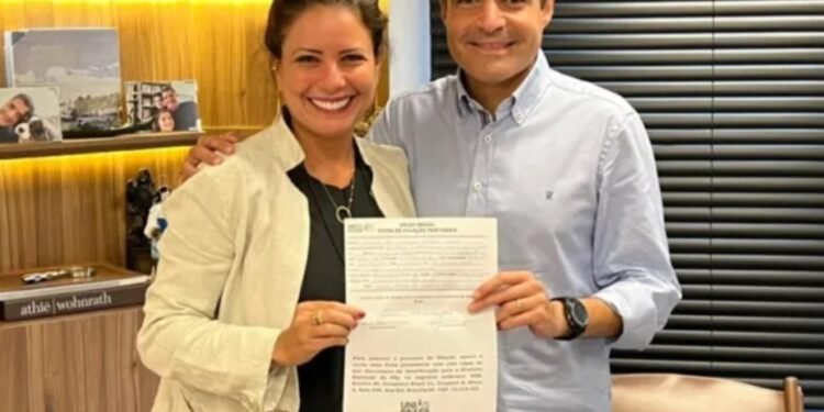 Deputada Mirela Macedo se filia ao União Brasil