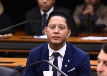 Kannário sugere à ministra Tereza Cristina doação de trator para associação rural quilombola de Campo Formoso