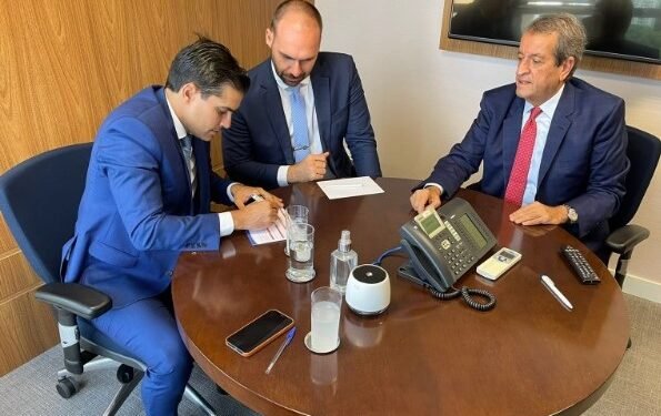 Alexandre Aleluia se filia ao PL e confirma candidatura a deputado federal