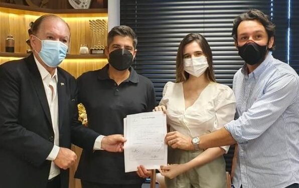 Neta de prefeito de Paulo Afonso se filia ao PP para ser candidata