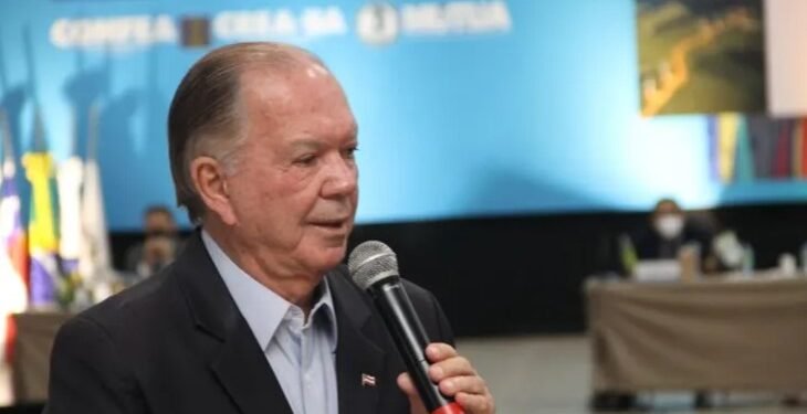 João Leão nega ter “botado faca no pescoço” de Rui Costa