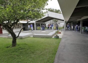 Governo autoriza ampliação de escola, recuperação de trecho da BA-120 e mais melhorias em Gandu