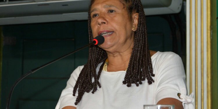 ‘Vamos trabalhar para ganhar no primeiro turno’, diz Marta Rodrigues