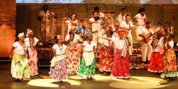 Ganhadeiras de Itapuã faz show gratuito com Margareth Menezes na Feira de Artesanato do MAM