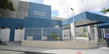 Moradores da Ribeira recebem nova escola com 490 vagas na Educação Infantil