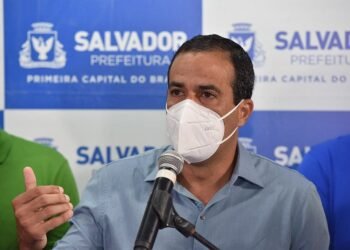 Não há previsão para dispensar máscaras em Salvador, diz Bruno Reis