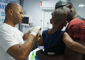 Salvador e 19 cidades do interior farão exames gratuitos de DNA neste sábado (12)