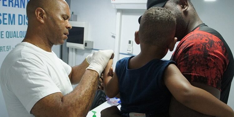 Salvador e 19 cidades do interior farão exames gratuitos de DNA neste sábado (12)