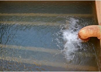 Justiça obriga Embasa a reduzir taxa de esgoto em Ilhéus