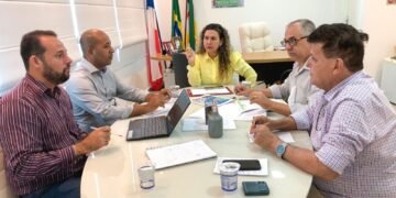 Com reajuste, professores de Eunápolis têm um dos maiores salários da Bahia