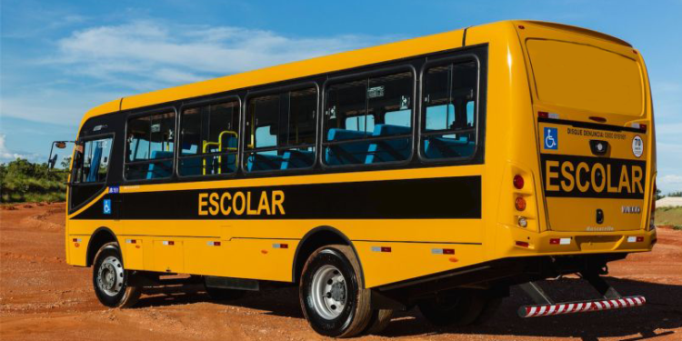 Seabra: Justiça obriga restabelecimento do transporte escolar