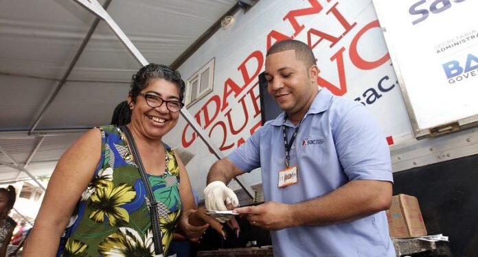 SAC Móvel realiza atendimento exclusivo para mulheres em Salvador