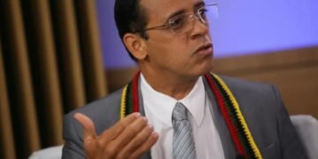 “A esquerda precisa de união a partir de um programa”