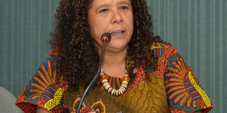 Após Justiça negar mandado contra reeleição de Geraldo, Marta defende que Câmara cuide de Salvador