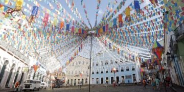 São João em Salvador terá shows de Adelmário Coelho, Bell Marques e Juliette, anuncia Rui; saiba mais