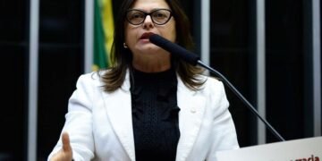 Alice Portugal defende luta ‘com toda energia’ para derrubar veto