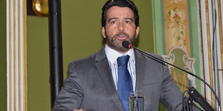Magalhães Jr. classifica reeleição da Câmara de Salvador como ‘inusitada’