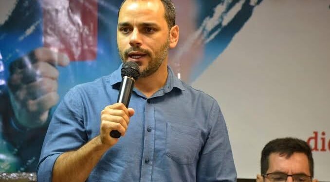 Augusto Vasconcelos é favorito para a suplência de Otto Alencar ao Senado