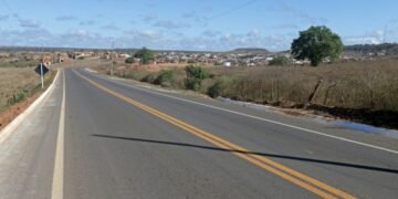 Governo do Estado entrega trecho da BA-233 em Sátiro Dias e anuncia novas licitações na rodovia