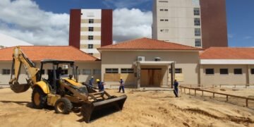 Em Juazeiro, Governo do Estado autoriza nova maternidade, inaugura armazém e anuncia investimentos que ultrapassam R$ 166 milhões