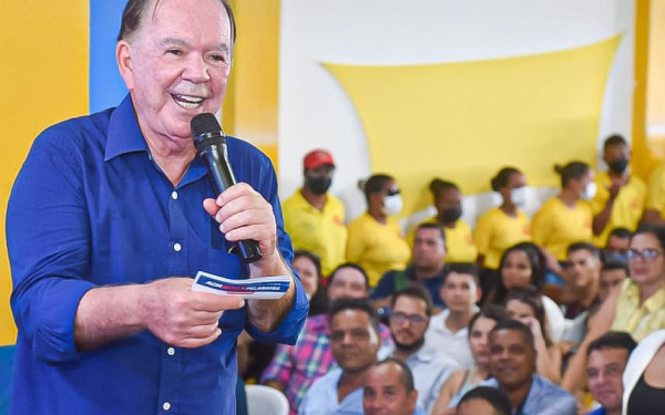 Leão nega ligação com pré-candidatos à presidência: ‘serei o senador do povo da Bahia’