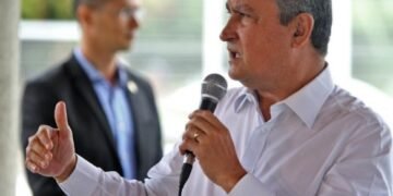 Rui avalia possibilidade de João Roma tirar votos de ACM Neto