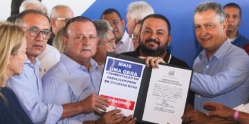 Adolfo Menezes diz se orgulhar de integrar grupo político que melhora a vida das pessoas