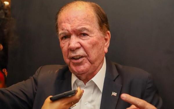 Em Brasília, Leão defende redução da alíquota do INSS paga por municípios