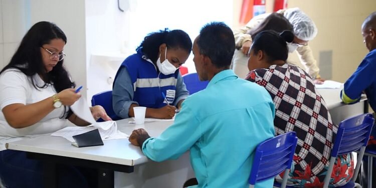 89 famílias atingidas pelas chuvas são cadastradas para receber auxílio aluguel