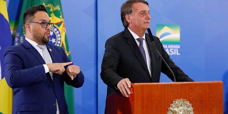 Bolsonaro veta ‘Lei Paulo Gustavo’, que destinaria R$ 3,86 bi ao setor cultural