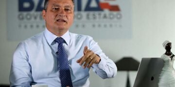 BA desobrigará máscaras em locais fechados quando casos estiverem abaixo de mil