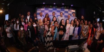 Bruno Reis nomeia servidores e anuncia novo concurso municipal