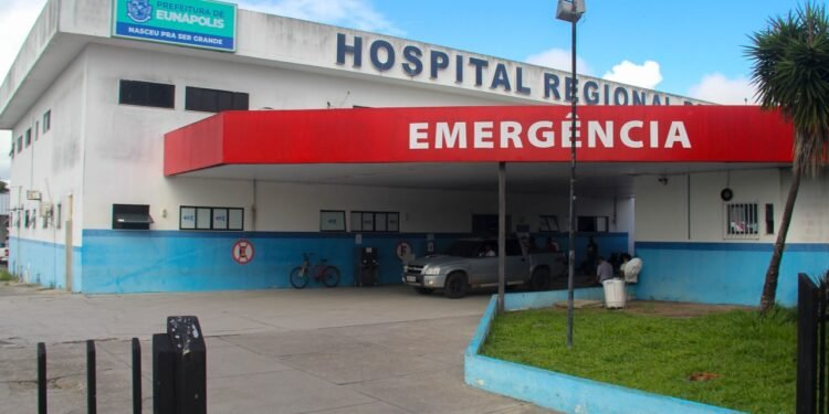 Hospital Regional de Eunápolis passa por requalificação para garantir mais comodidade aos pacientes