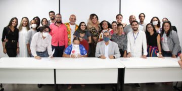 SJDHDS e IBCM assinam termo de colaboração para gestão do Centro LGBT da Bahia