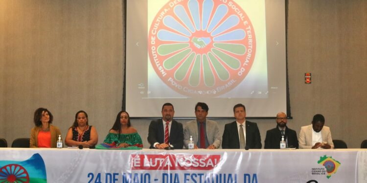 Dia Estadual da Etnia dos Povos Ciganos é celebrado na ALBa