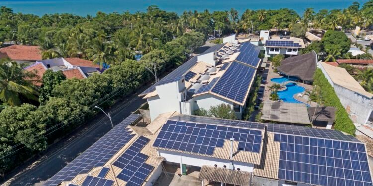No Dia do Sol, Bahia comemora liderança nacional na geração de energia solar com 30,7%
