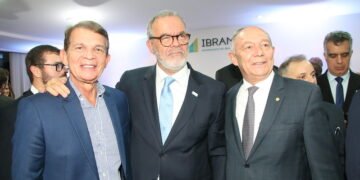 Titular da SDE, José Nunes, participa da posse do novo presidente do Ibram