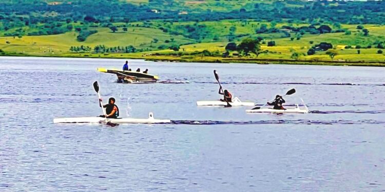 Sonho realizado: Angelo Almeida comemora sucesso de etapa do Campeonato Baiano de Canoagem no Lago Pedra do Cavalo