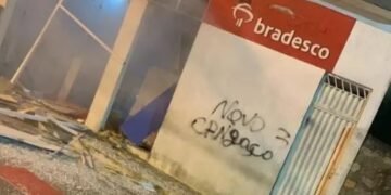 Caixas eletrônicos são explodidos em Paripiranga, norte da BA