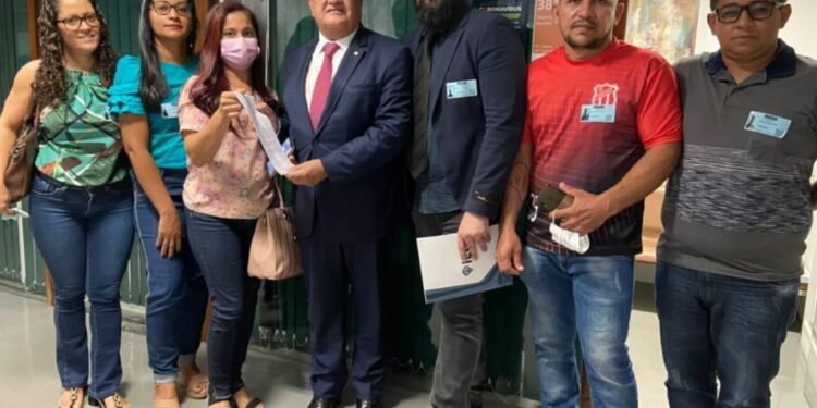 Professores de Serra Dourada procuram Bacelar para fazer denúncias contra prefeitura