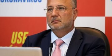 Ex-secretário, Fábio rebate críticas de Neto ao serviço de oncologia na Bahia