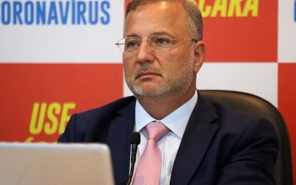 Ex-secretário, Fábio rebate críticas de Neto ao serviço de oncologia na Bahia