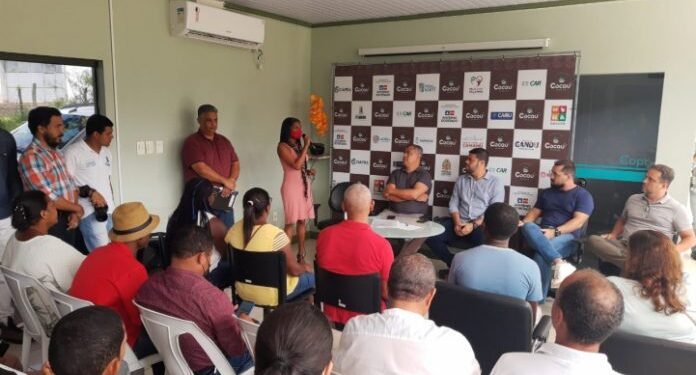 Agricultores familiares do Baixo Sul recebem kits produtivos