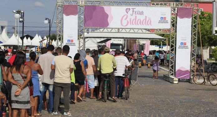 Em Ibotirama, Feira Cidadã oferece serviços de saúde e cidadania para moradores da região