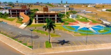 Vereadores protocolam pedido de CPI contra presidente da Câmara