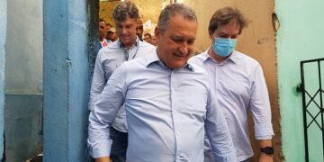 Rui fala em uso da ‘força máxima’ para capturar responsáveis por mortes de PMs