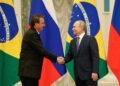 Bolsonaro propõe criar comitiva de presidentes para visitar Putin