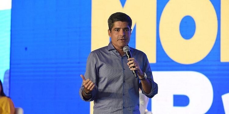 ACM Neto abre 61 pontos percentuais de vantagem na disputa ao governo