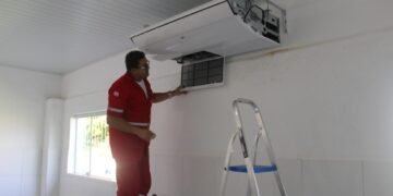 Escolas de Eunápolis são climatizadas com instalação de ar-condicionado